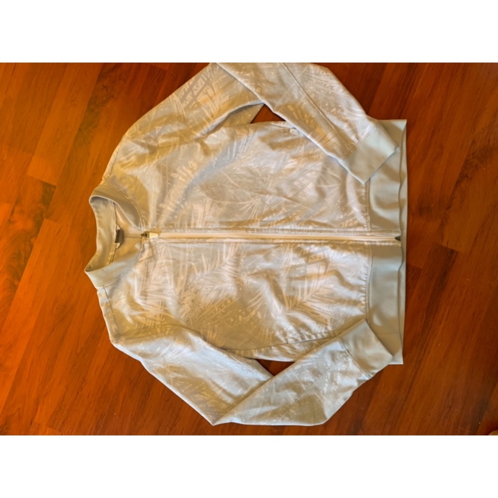 Like new women’s athletic jacket